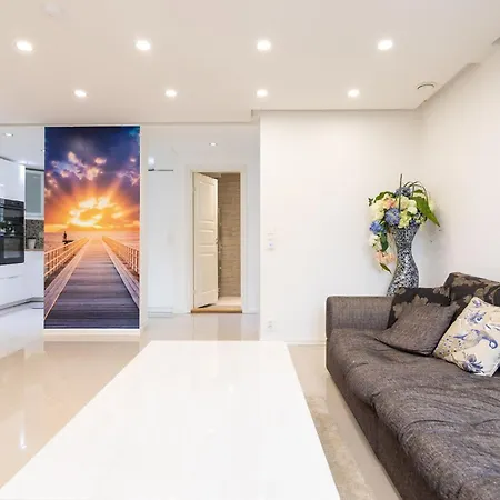 Charming With Garden And Parking Διαμέρισμα *